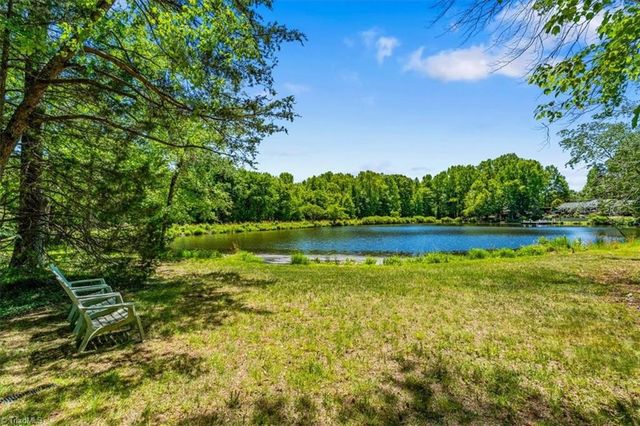 5264 Williard Road, Oak Ridge, NC 27310