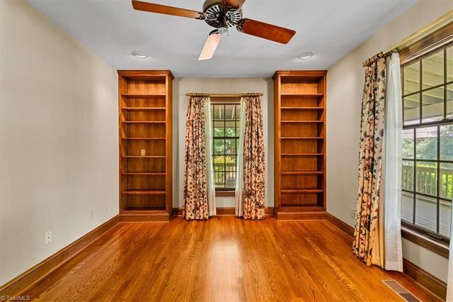 5264 Williard Road, Oak Ridge, NC 27310