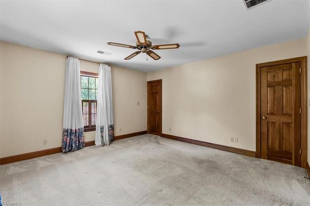 5264 Williard Road, Oak Ridge, NC 27310