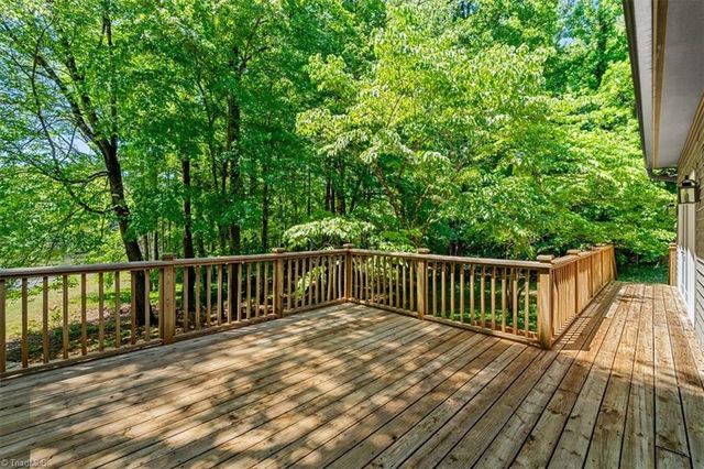 5264 Williard Road, Oak Ridge, NC 27310