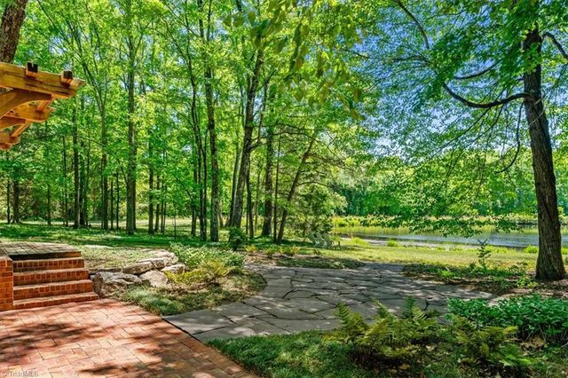 5264 Williard Road, Oak Ridge, NC 27310
