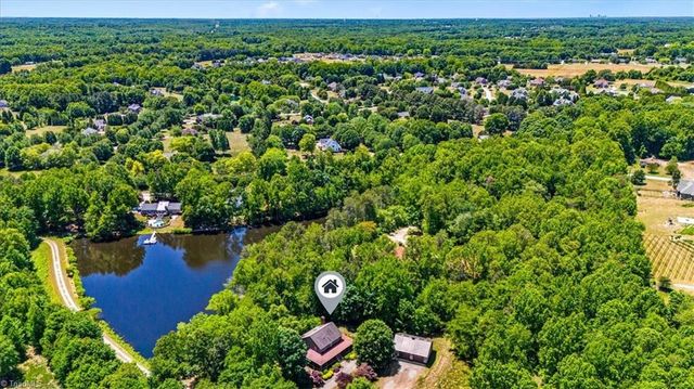 5264 Williard Road, Oak Ridge, NC 27310