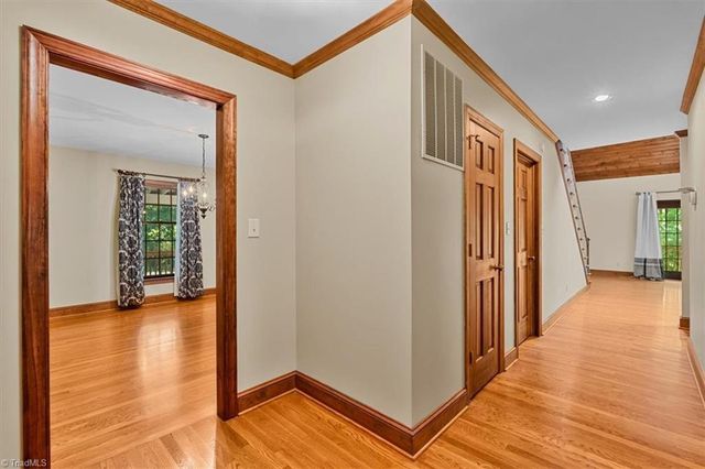 5264 Williard Road, Oak Ridge, NC 27310