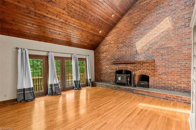 5264 Williard Road, Oak Ridge, NC 27310