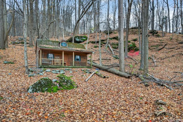 39 Peddler Hill Road, Monroe, NY 10950