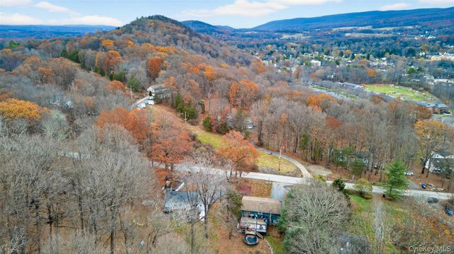 39 Peddler Hill Road, Monroe, NY 10950