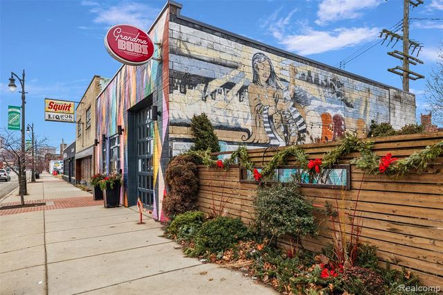 2564 Michigan Avenue, Detroit, MI 48216