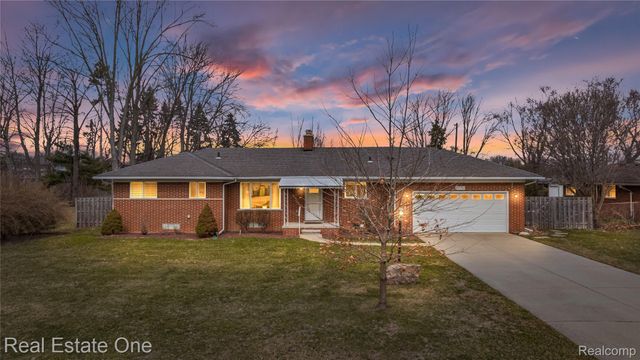 22761 STAIR Drive, Clinton Charter Township, MI 48036