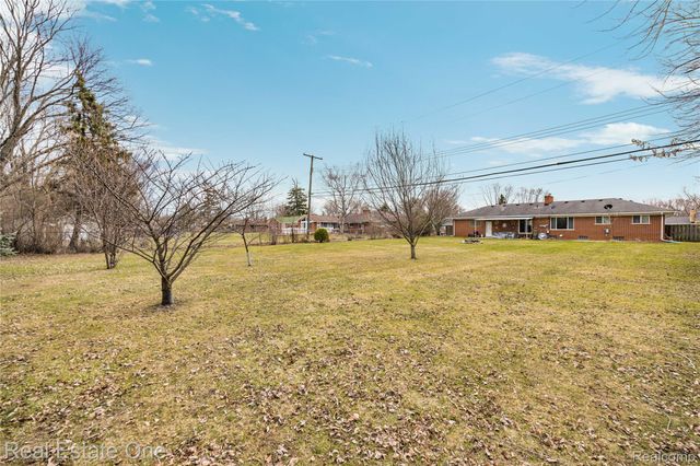 22761 STAIR Drive, Clinton Charter Township, MI 48036