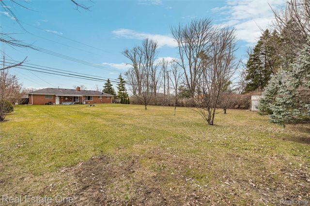 22761 STAIR Drive, Clinton Charter Township, MI 48036