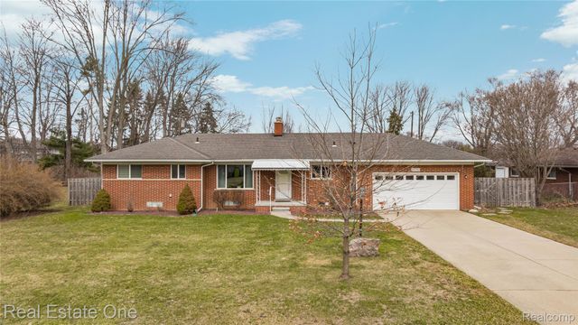 22761 STAIR Drive, Clinton Charter Township, MI 48036