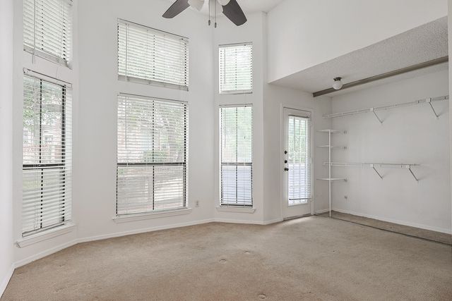 3420 Country Club Drive W 214, Irving, TX 75038