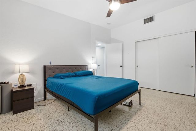 5126 104TH STREET N, St Petersburg, FL 33708