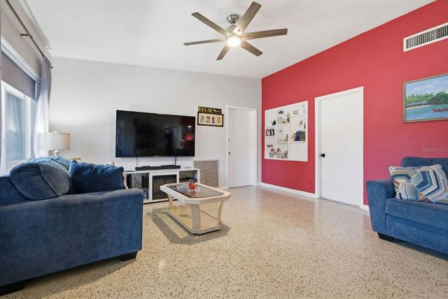 5126 104TH STREET N, St Petersburg, FL 33708