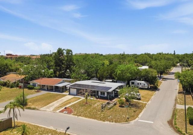 5126 104TH STREET N, St Petersburg, FL 33708