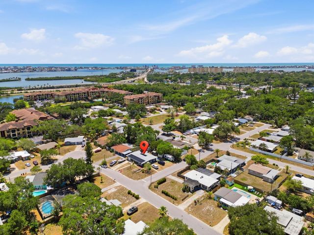 5126 104TH STREET N, St Petersburg, FL 33708