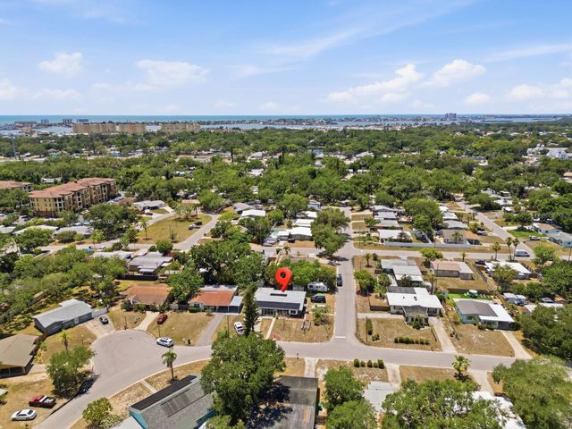 5126 104TH STREET N, St Petersburg, FL 33708