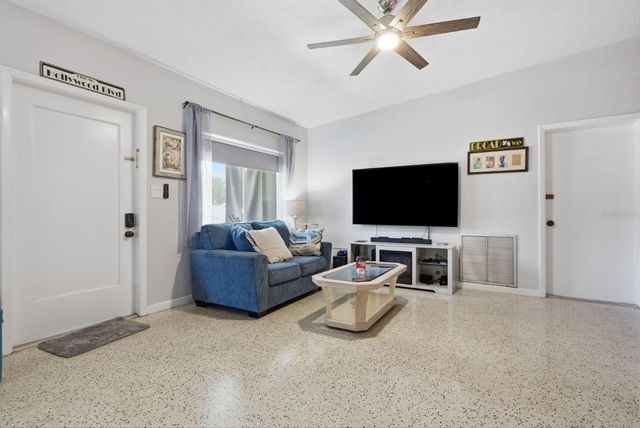 5126 104TH STREET N, St Petersburg, FL 33708