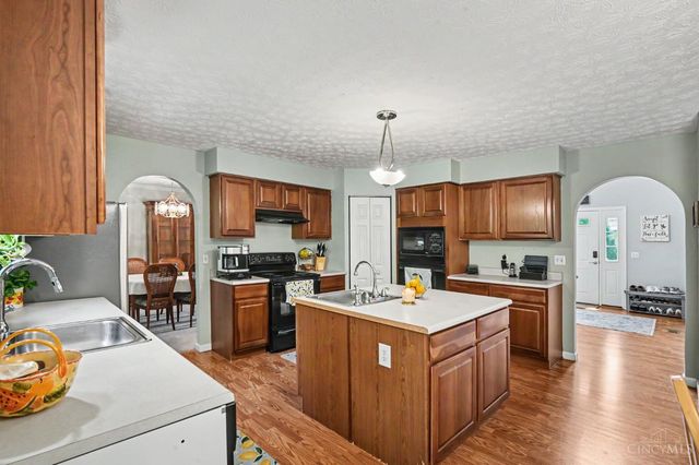 7565 Turnberry Court, Maineville, OH 45039