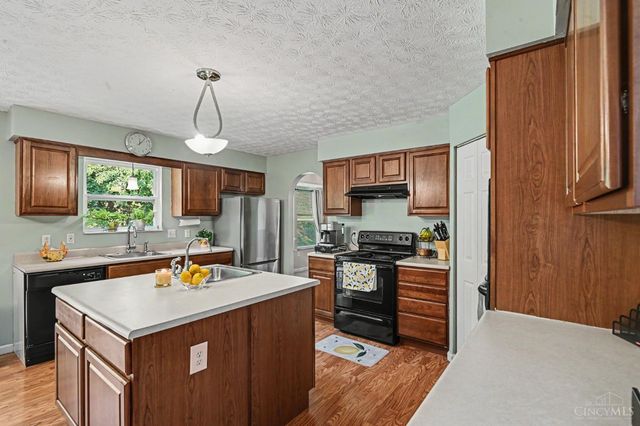 7565 Turnberry Court, Maineville, OH 45039