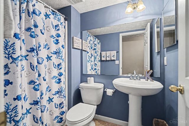7565 Turnberry Court, Maineville, OH 45039
