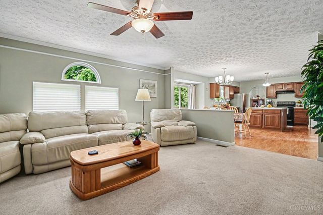 7565 Turnberry Court, Maineville, OH 45039