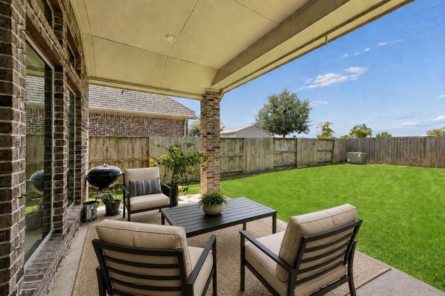 9230 Eckert Road, Iowa Colony, TX 77583
