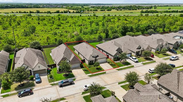 9230 Eckert Road, Iowa Colony, TX 77583