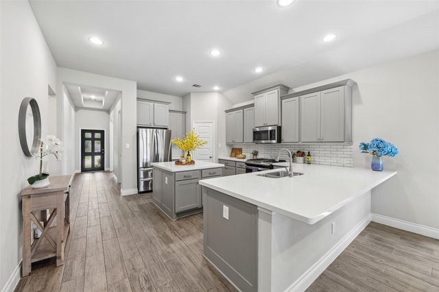 9230 Eckert Road, Iowa Colony, TX 77583