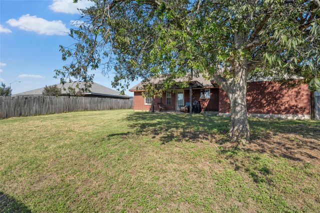 1310 Saratoga, Bellmead, TX 76705