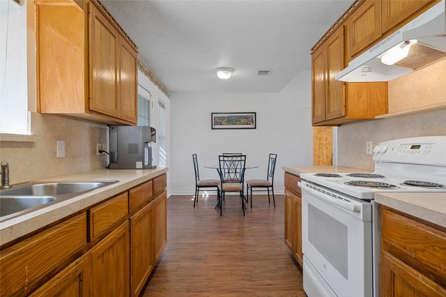 1310 Saratoga, Bellmead, TX 76705