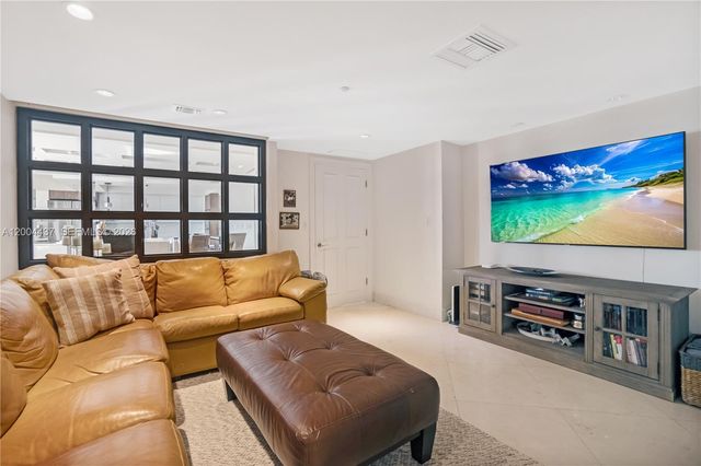 7000 Island Blvd 2802, Aventura, FL 33160
