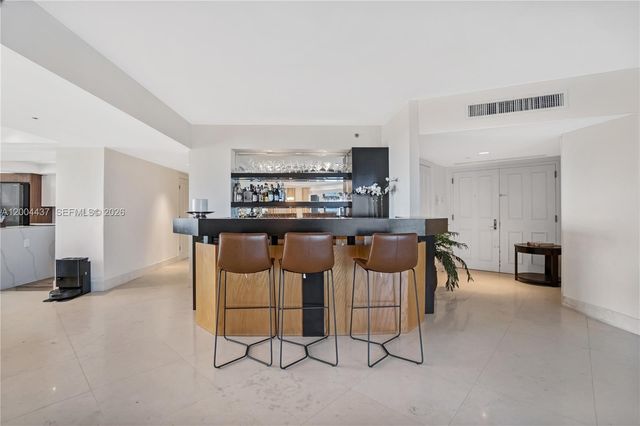 7000 Island Blvd 2802, Aventura, FL 33160