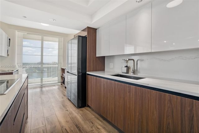 7000 Island Blvd 2802, Aventura, FL 33160