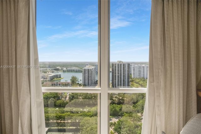 7000 Island Blvd 2802, Aventura, FL 33160