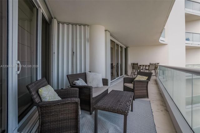 7000 Island Blvd 2802, Aventura, FL 33160