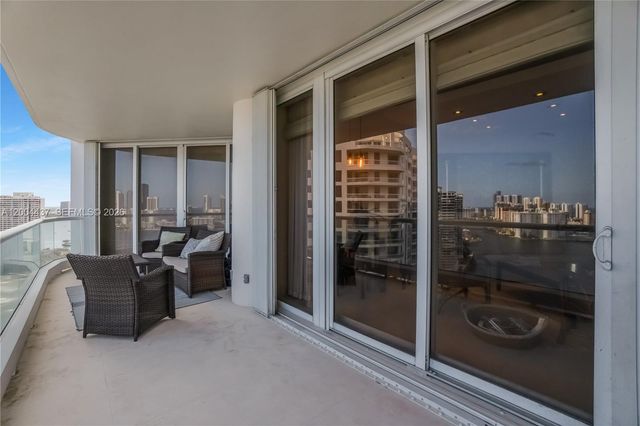 7000 Island Blvd 2802, Aventura, FL 33160
