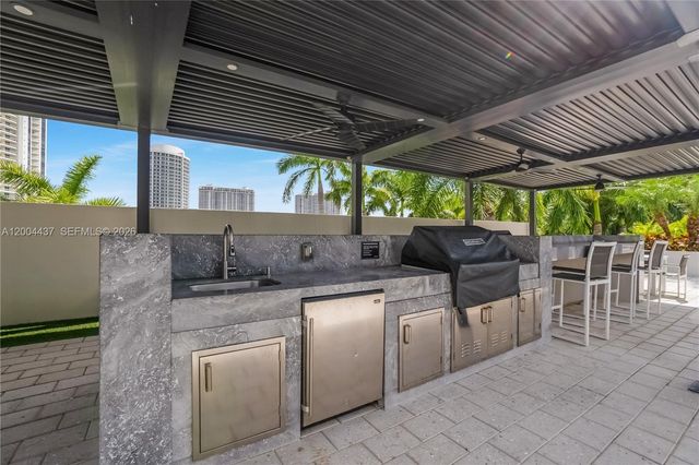 7000 Island Blvd 2802, Aventura, FL 33160