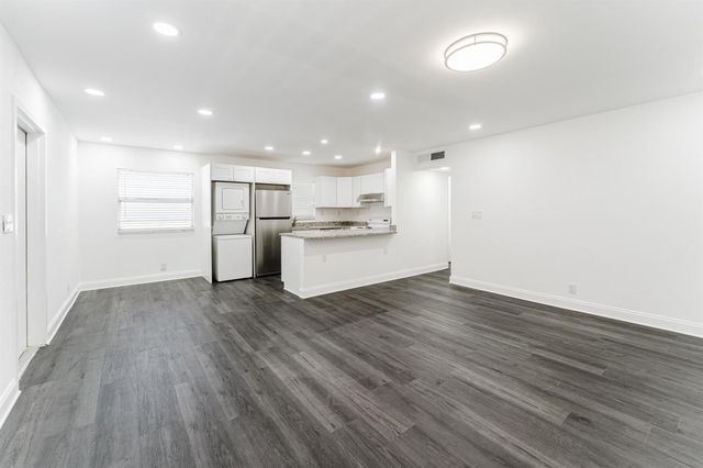 233 Brittany E, Delray Beach, FL 33446