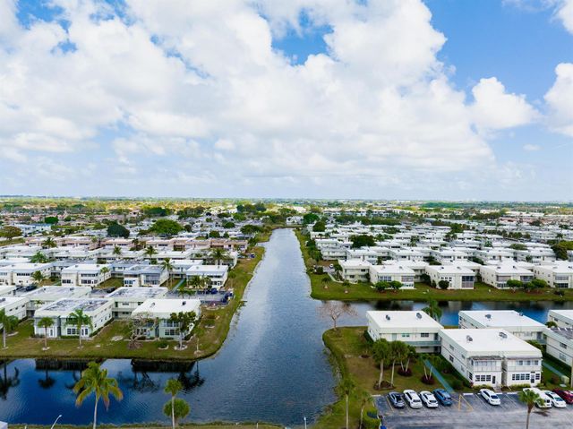 233 Brittany E, Delray Beach, FL 33446