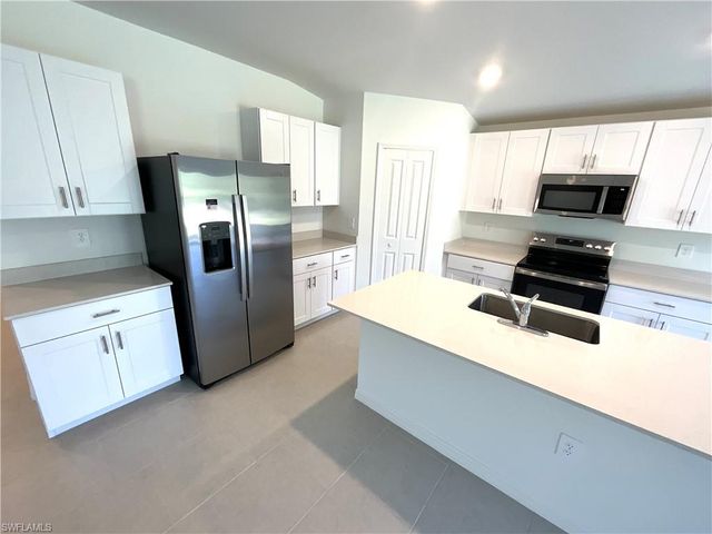 11961 Savanna Lakes BLVD, Lehigh Acres, FL 33974