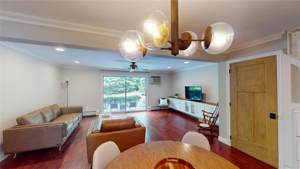 44 Yorkshire Drive, Suffern, NY 10901