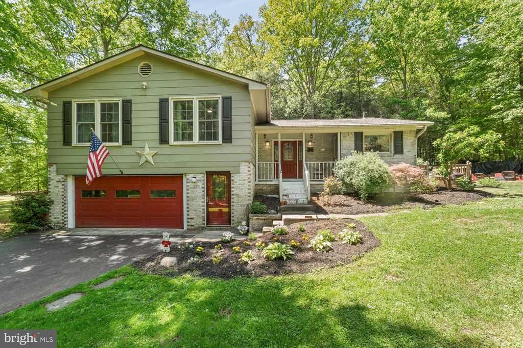 9900 LAKE OCCOQUAN DR, Manassas, VA 20111