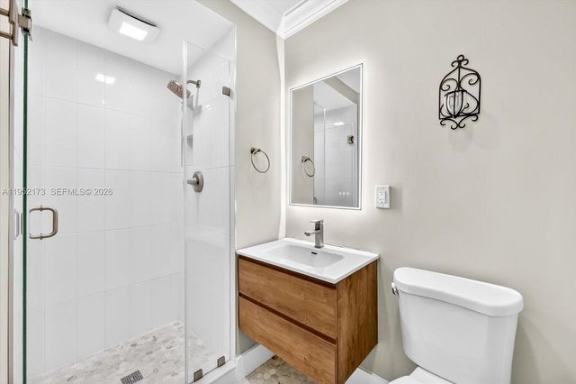 1300 W 77th St, Hialeah, FL 33014