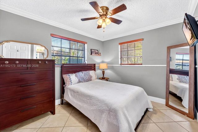 1300 W 77th St, Hialeah, FL 33014