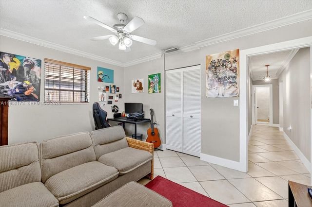 1300 W 77th St, Hialeah, FL 33014