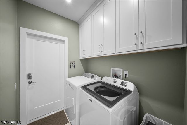 13661 Southampton DR, Bonita Springs, FL 34135