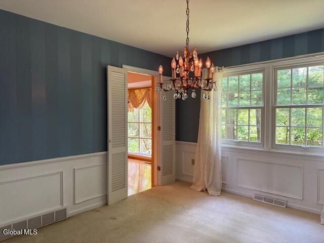 837 Worcester Drive, Niskayuna, NY 12309