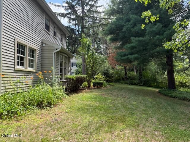 837 Worcester Drive, Niskayuna, NY 12309
