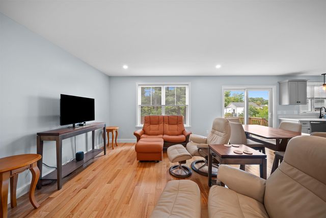 279 N Main Street, Rochester, NH 03867